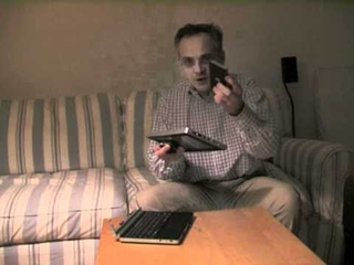 Illustration for article titled First Hands On: Touch Book Is Part-Netbook, Part-Tablet